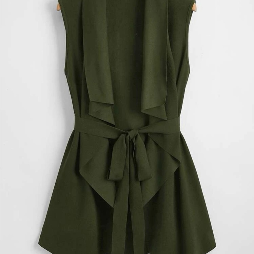 Shein Curve Green Waterfall Collar Vest